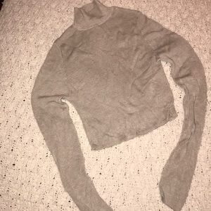 Turtle neck crop top